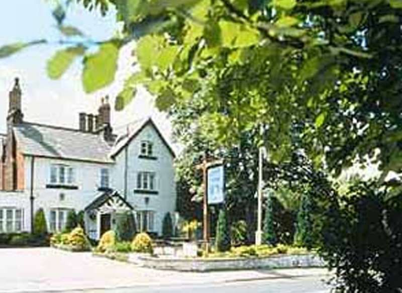 The Lymm Hotel エクステリア 写真