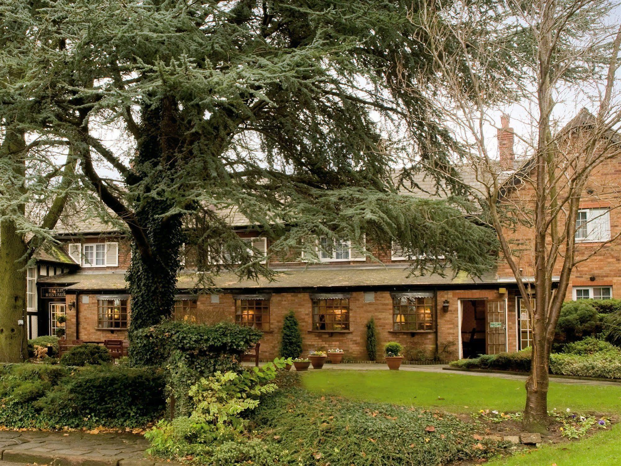 The Lymm Hotel エクステリア 写真