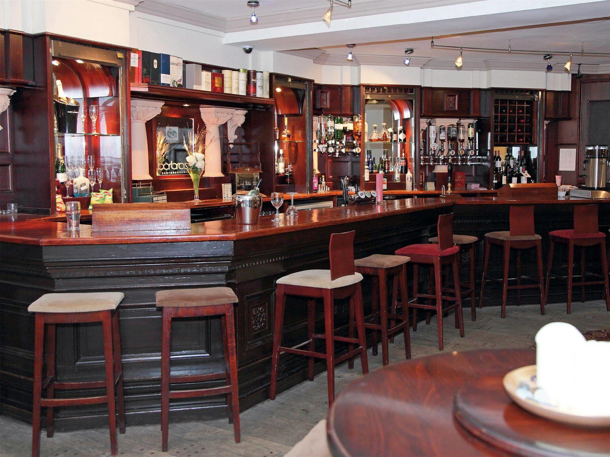 The Lymm Hotel エクステリア 写真