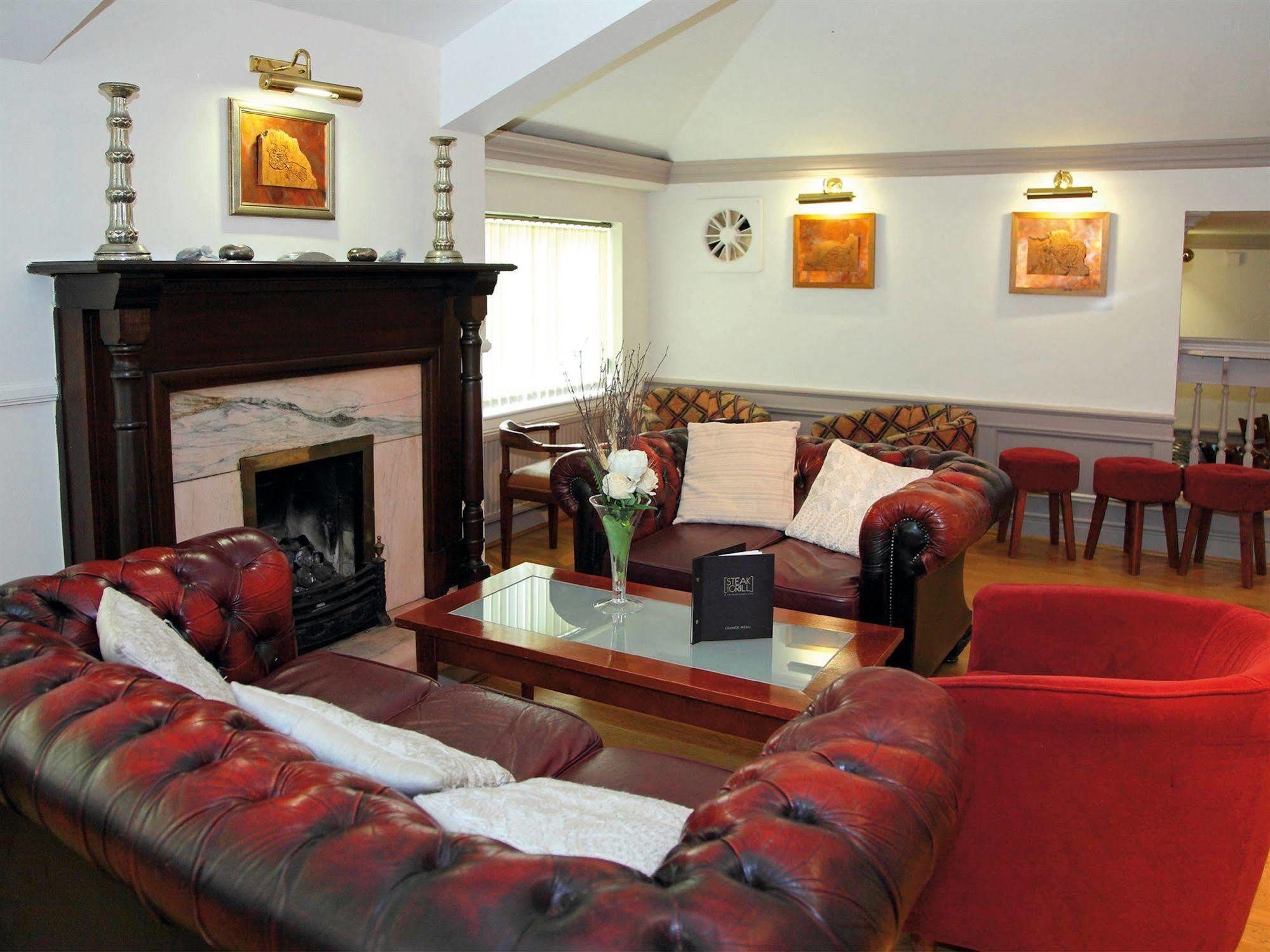The Lymm Hotel エクステリア 写真